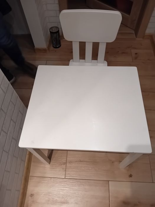 Stolik i krzesełko Ikea