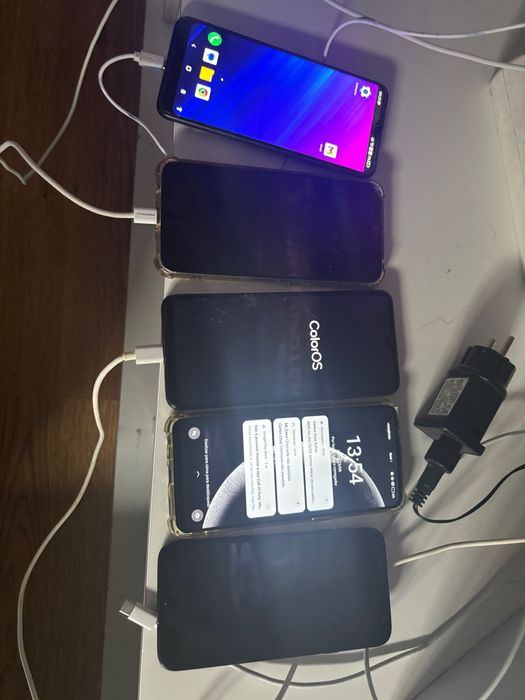 Telemóveis (ler anúncio)