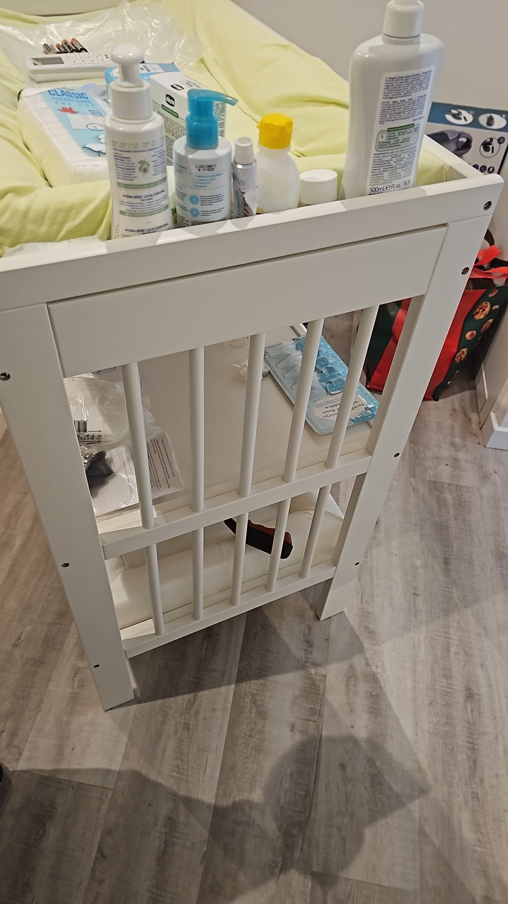 *Troca de Fraldas para Bebê + Duas Almofadas Muda Fraldas* IKEA
**Tr