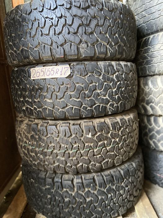 Продам шини  265/65/70. Р17,А/Т,M+S,болото