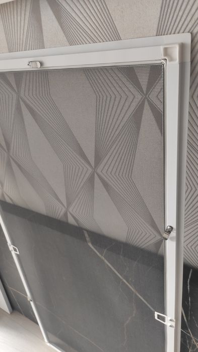 Москитная сетка на окно