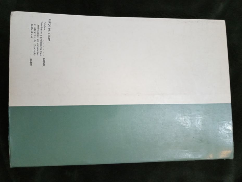 Nutrição humana / F. A. Gonçalves Ferreira - F Calouste Gulbenkian, 83