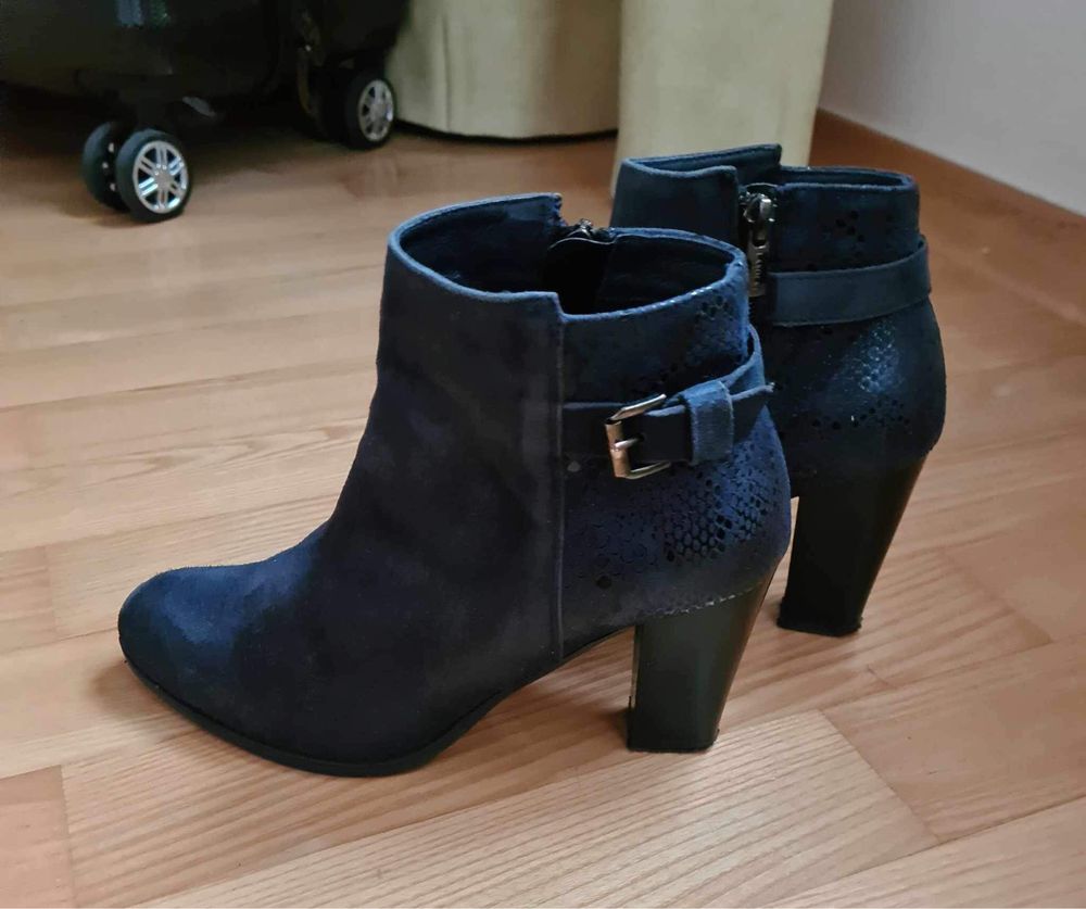 Buty Ryłko rozmiar 36, jesienno-zimowe, ładne