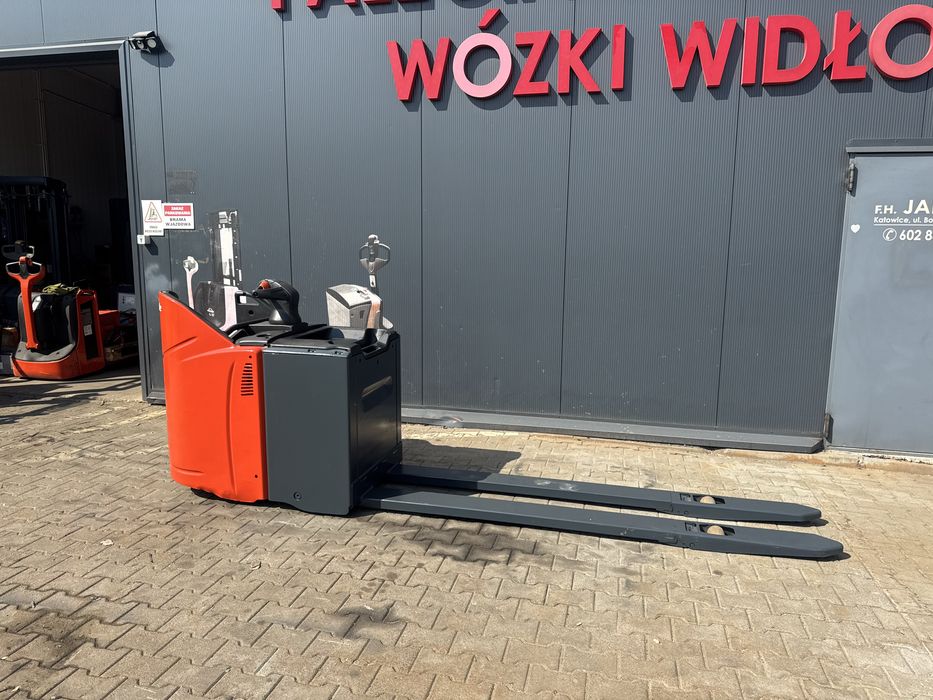 Paleciak elektryczny Linde T 20 Sp 2020 r rydwan widły 240 cm wózek