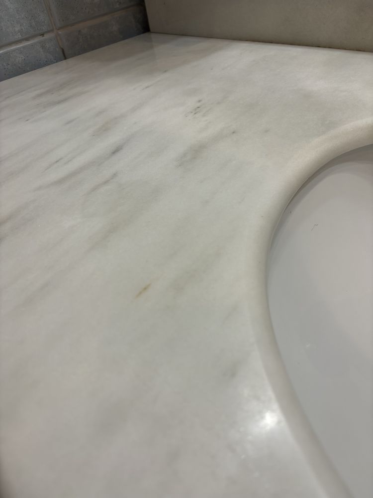 Szafka w cenie marmurowego blatu