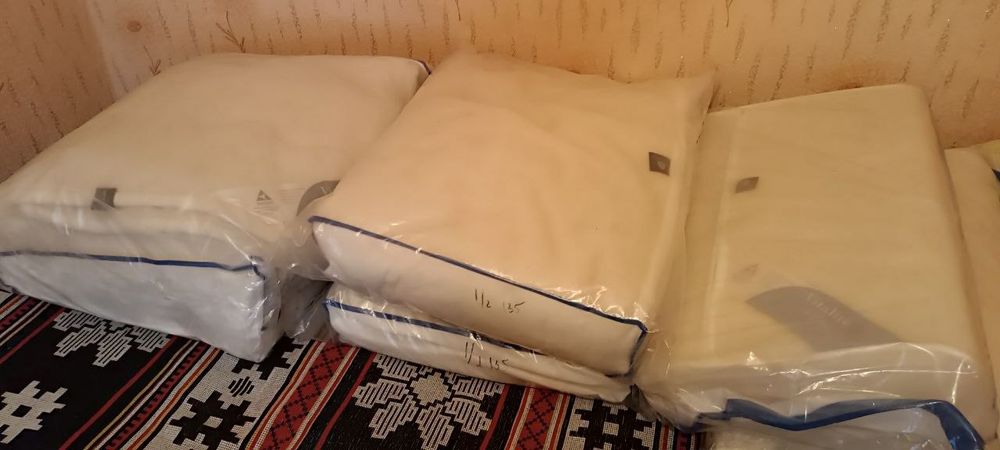 Продам постельный комплект из мериносовой шерсти .