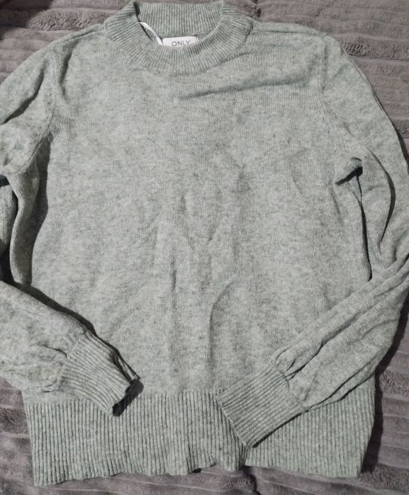 Only теплий джемпер