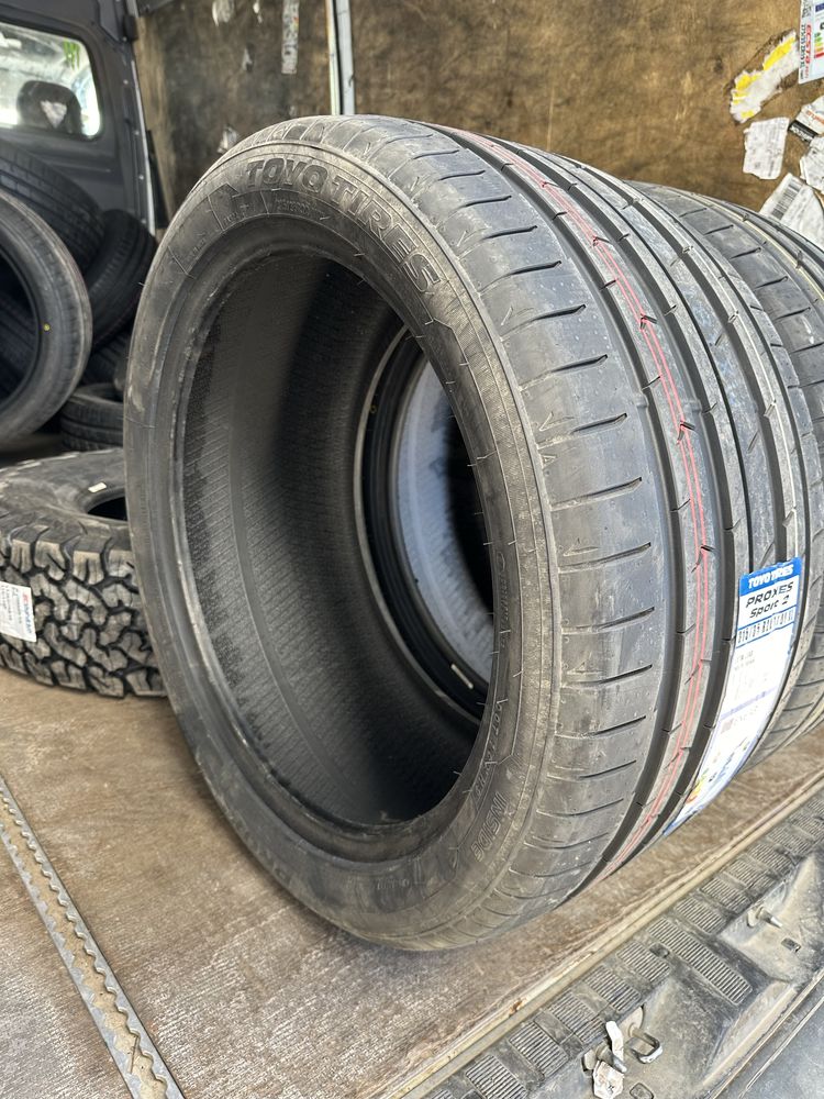 315/35R20+275/40R20 BMW X5, X6 нові різноширокі шини Toyo Японія