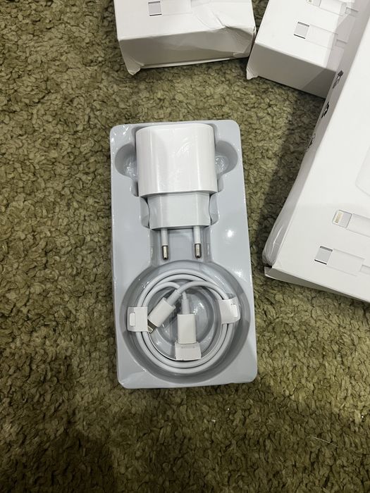 Adaptador + Carregador Lightning para iPhone
