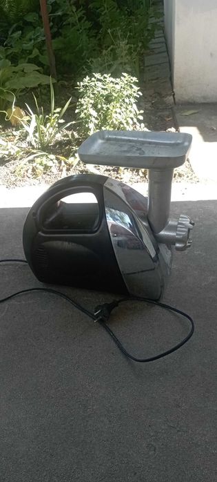 Продам м'ясорубку