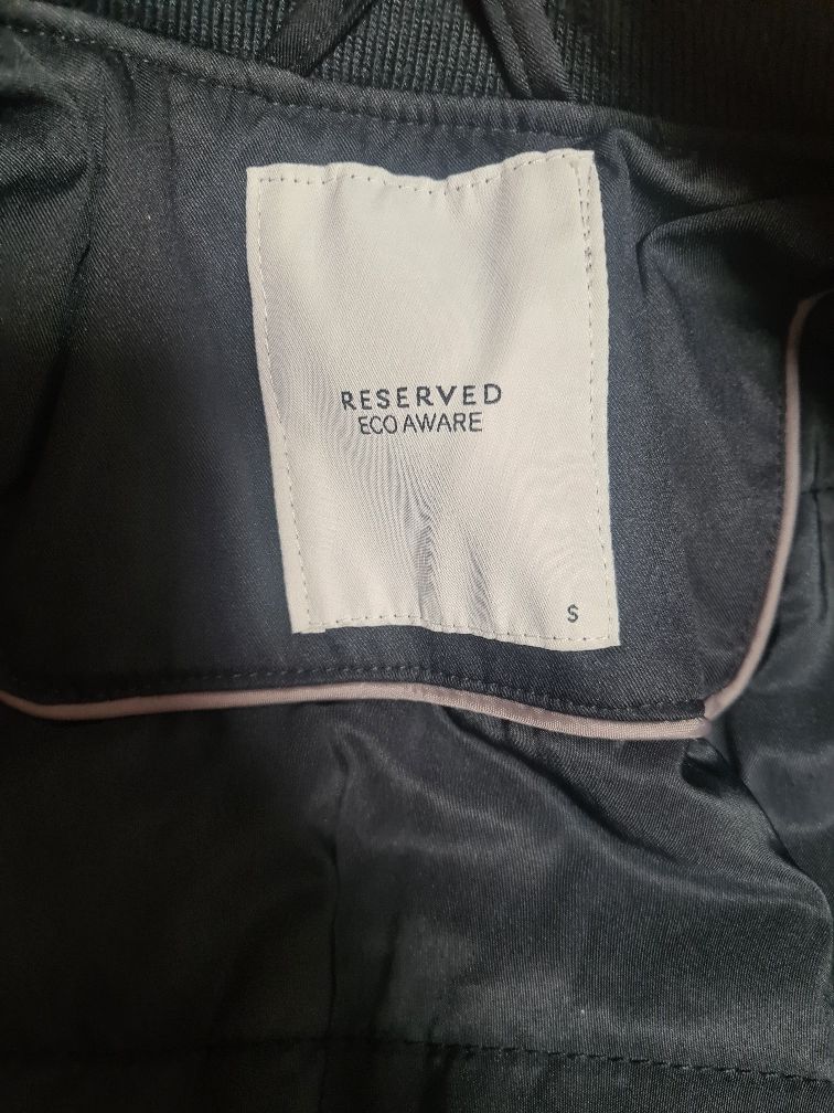 Продам куртку новую Reserved ,размер S