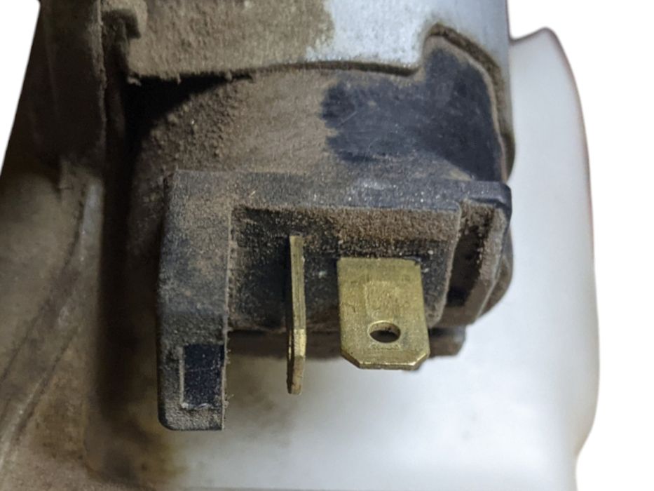 Бачок омывателя заднего стекла с моторчиком Mitsubishi разборка