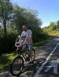 Fotelik Bobike na rower dla dziecka montowany z przodu rowera + kask