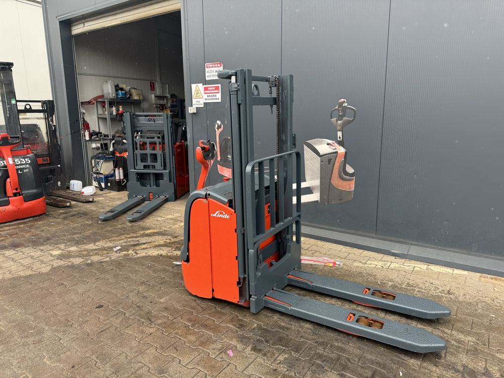Paleciak elektryczny Linde L 14 wózek 1400 kg 240 cm