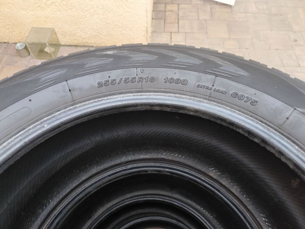 Резина зима Yokohama 255/55 r18