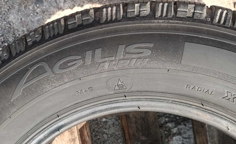 Michelin Agilis Alpin 215/65/16C opony zimowe - 2 szt. R16C W-wa