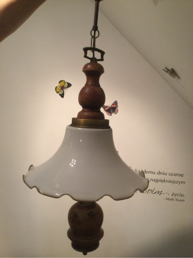 Stylowa lampa , bardzo dekoracyjna