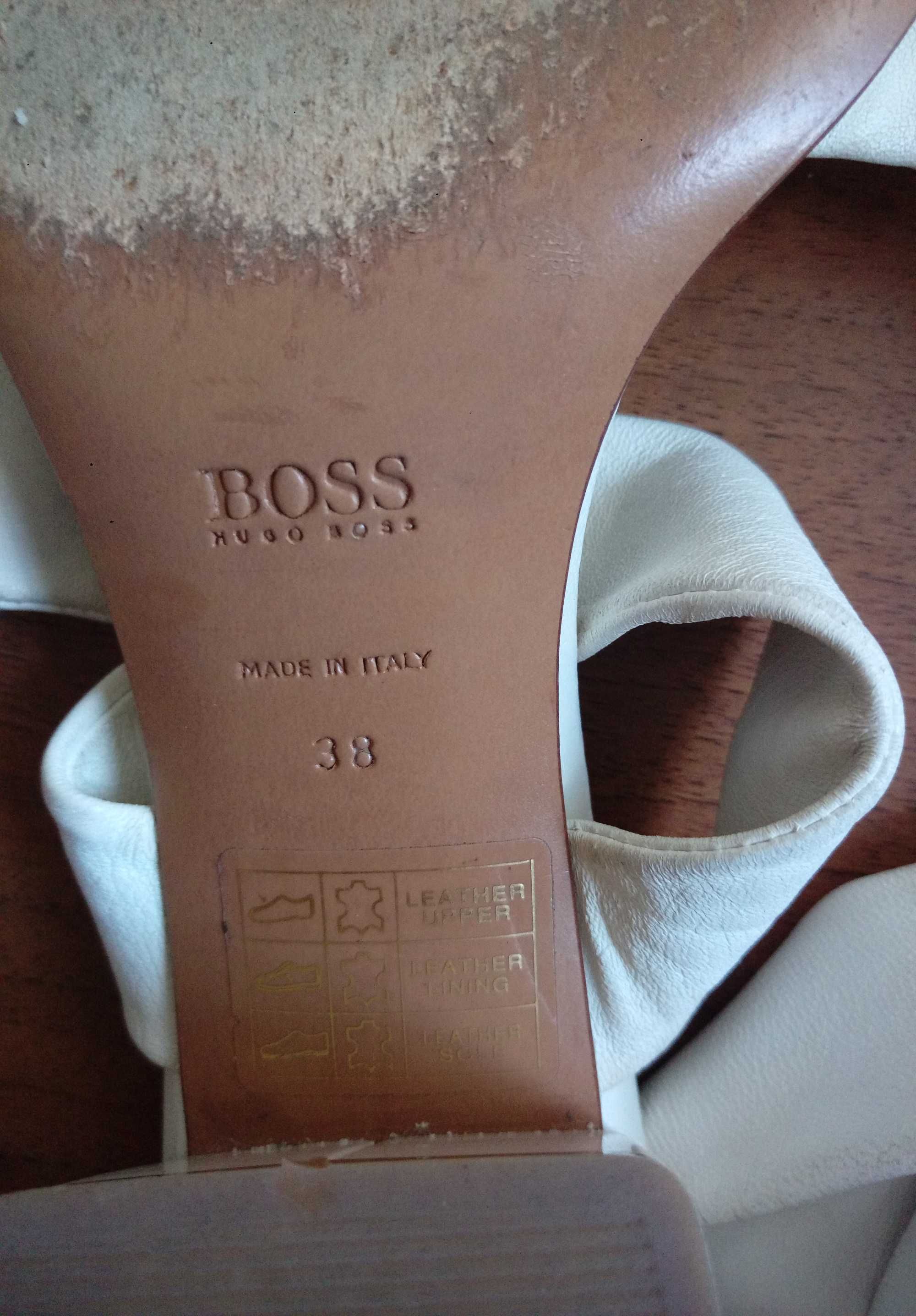 Hugo Boss босоніжки шкіряні 38 Італія босоножки кожа