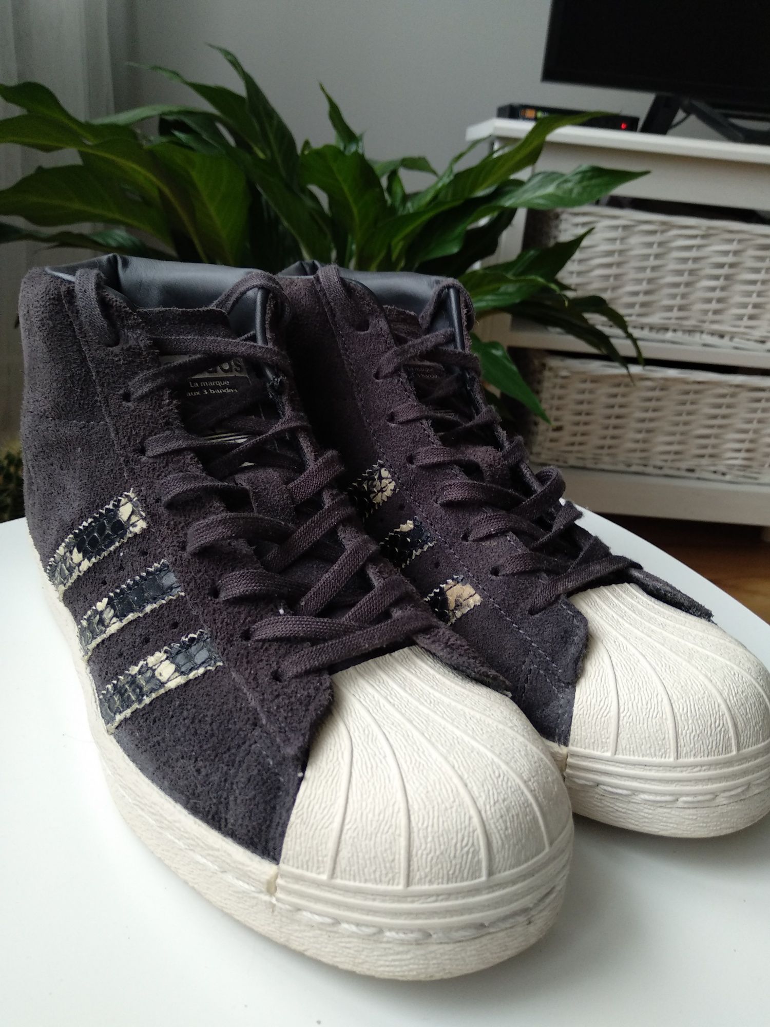 Adidas Superstar 36 2/3 szary grafit zamsz za kostkę