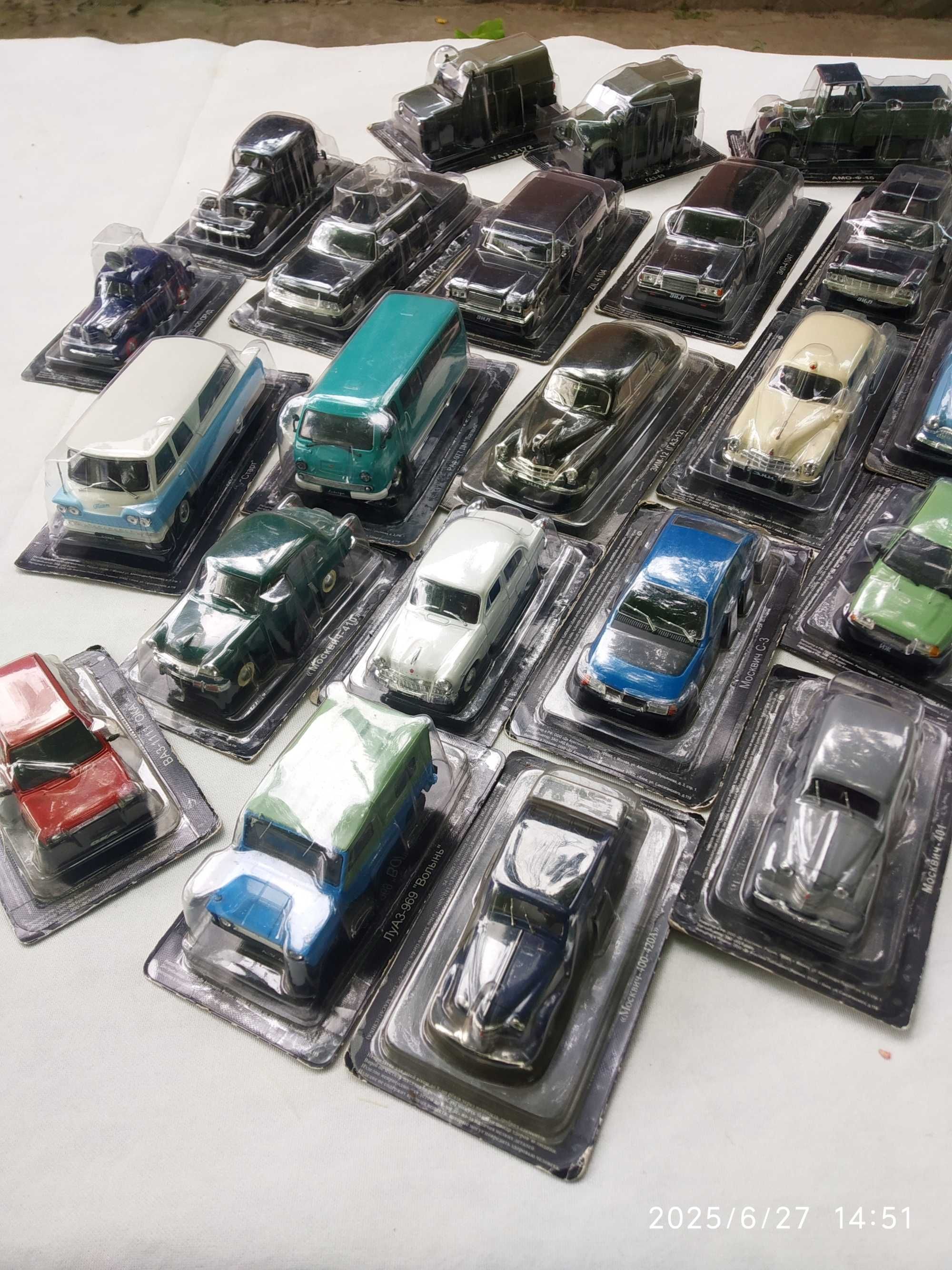 Продаю машинки АвтоЛегенды 1/43 и зарубежные модели масштаб 1:43