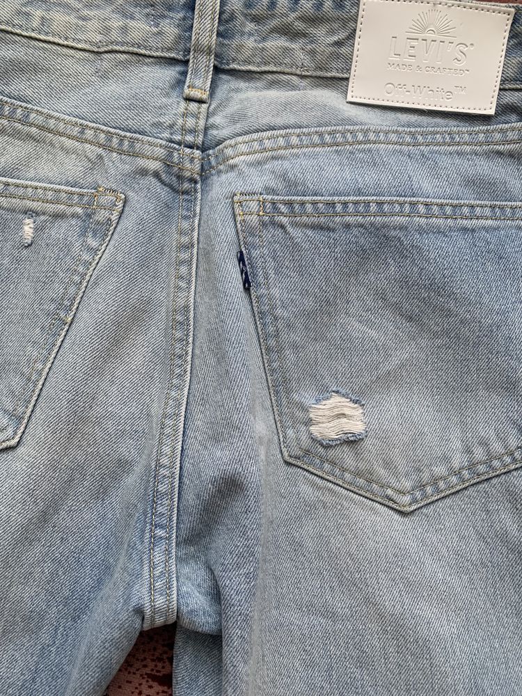 Джинси LEVIS