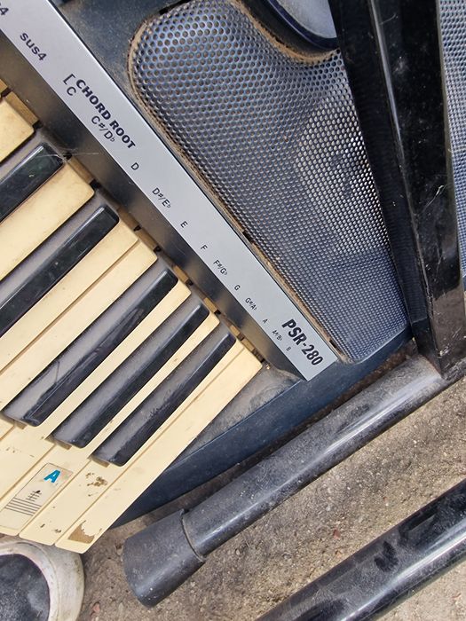 Keyboard yamaha prs280