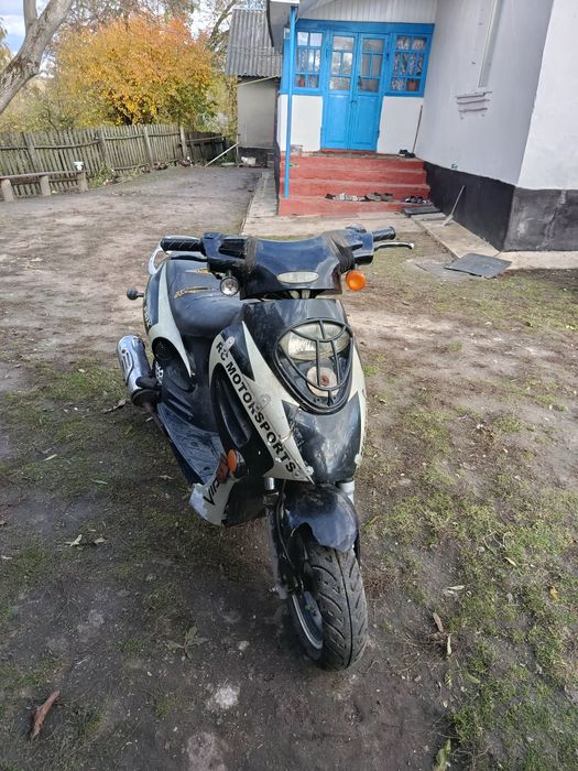 Продам скутер viper grand prix 49,9 cm2²