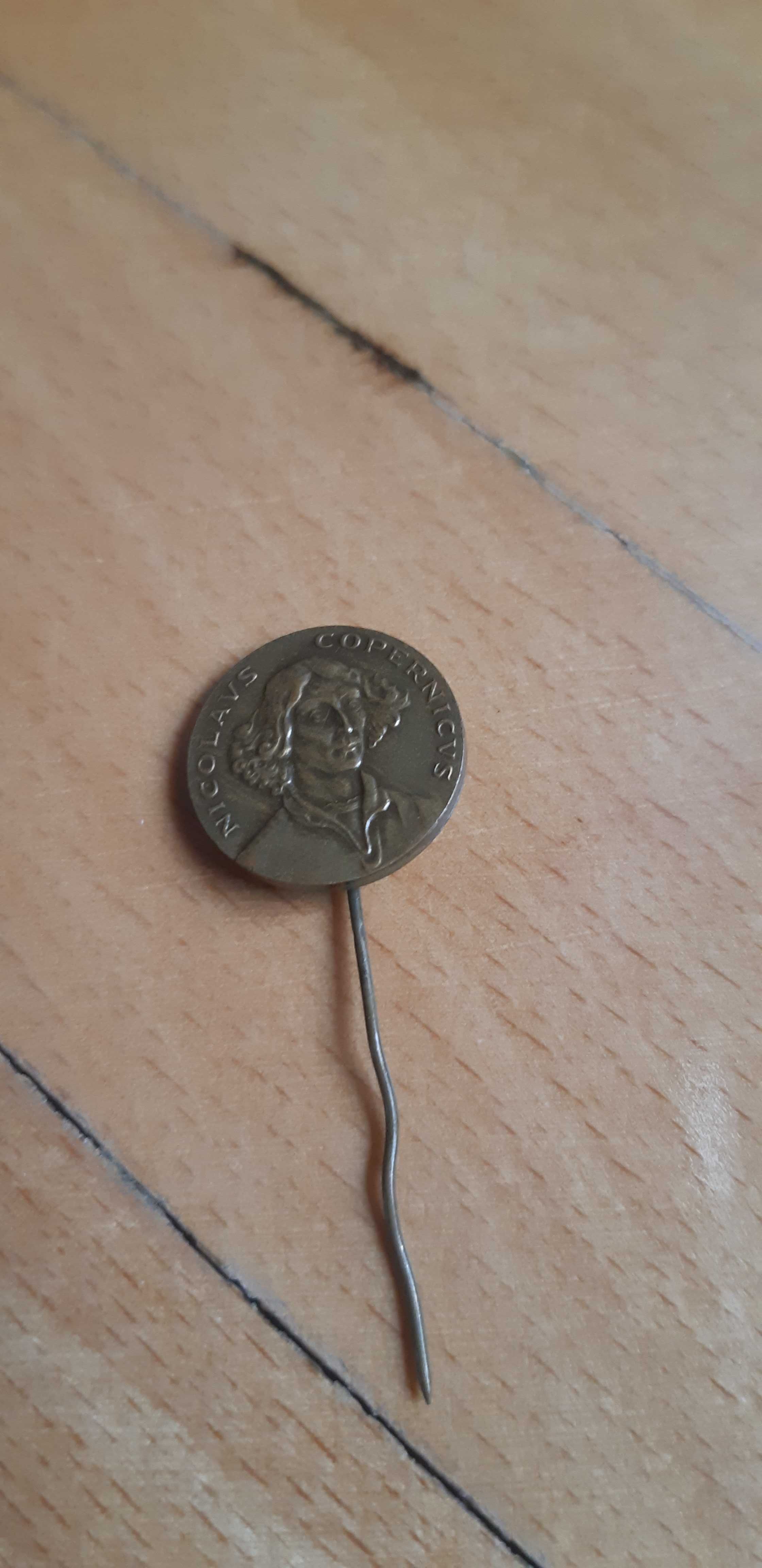 pins przypinka Mikołaj Kopernik