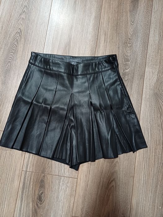 Шкіряна спідниця шорти