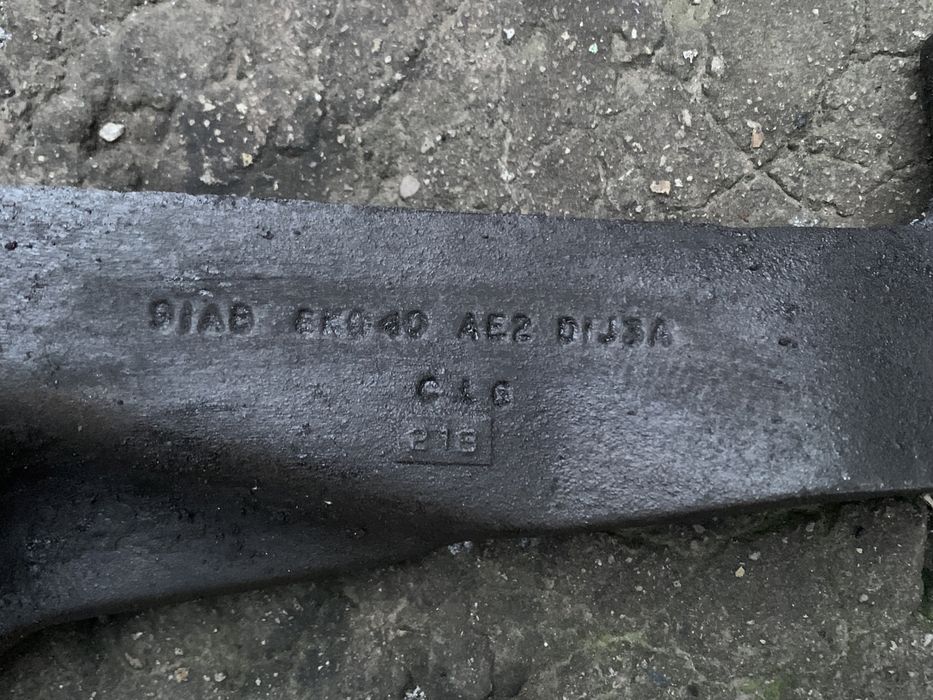 Кронштейн КПП + Двигателя Ford Escort/Orion 83-93