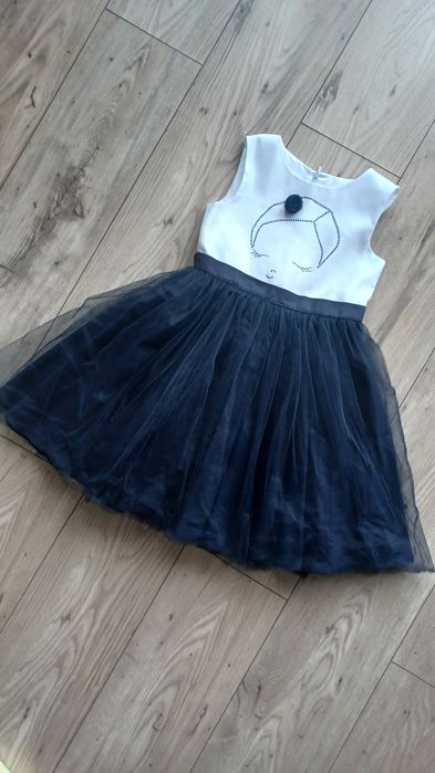 Sukienka SLY roz. 122 biało granatowa gratis rajstopy galowa tiulowa