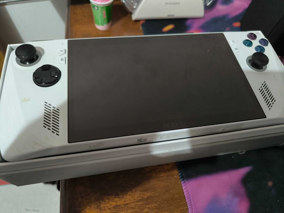 Asus rog Ally Z1 extreme