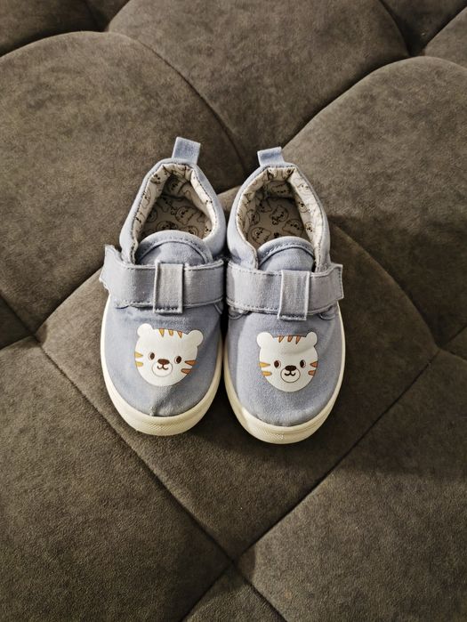 Buty/kapcie dziecięce