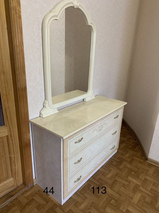 Шкаф + комод с зеркалом