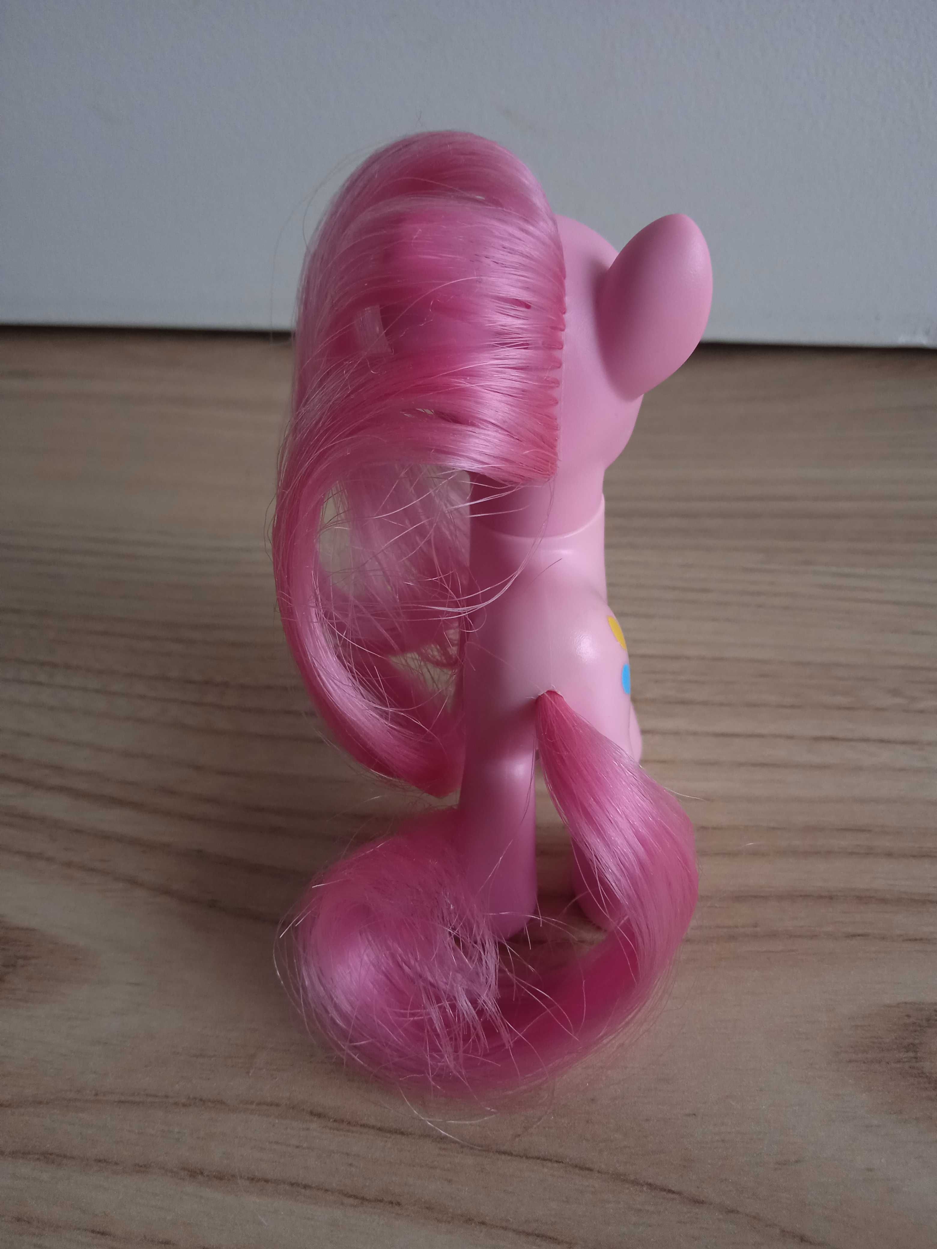 Figurka Hasbro z serii My Little Pony - Pinki Pie ok. 8 cm. wys.