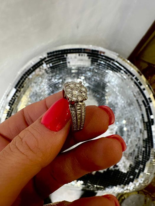 Pierścionek z diamentami 1.00 CT