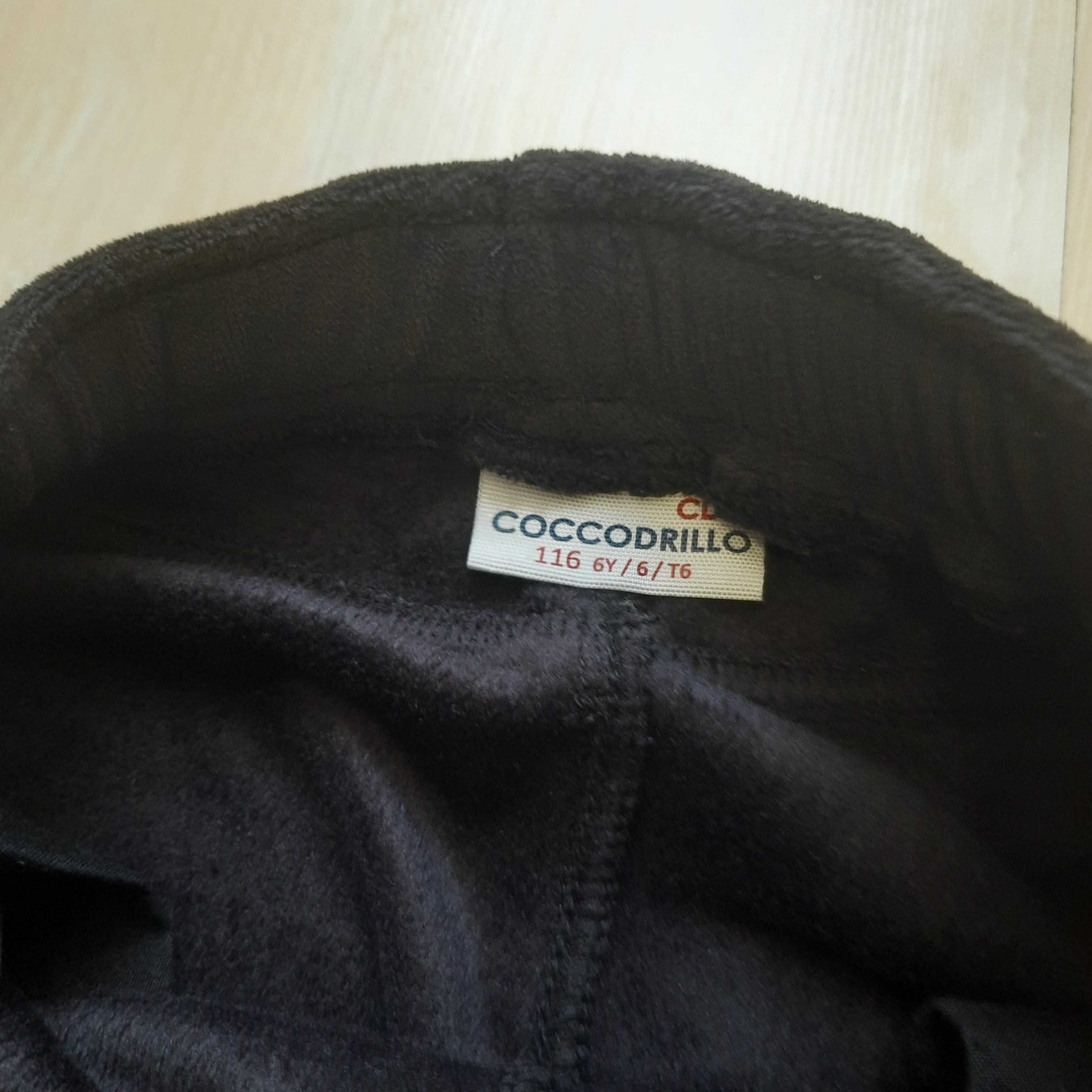 Spodnie aksamitne Coccodrillo rozmiar 116, sran bardzo dobry.