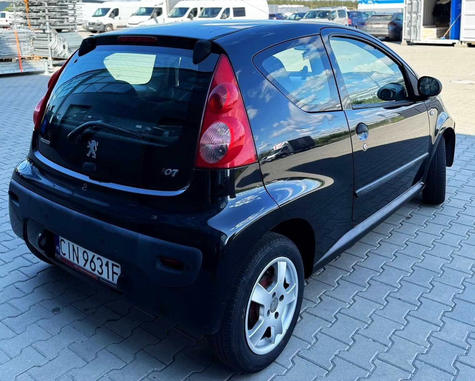 Peugeot 107 1.0 ben rozrząd na łańcuchu BRAK RDZY KLIMA 100% sprawny