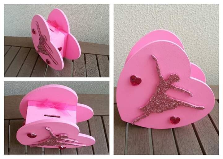 Mealheiro rosa bailarina e brilhantes