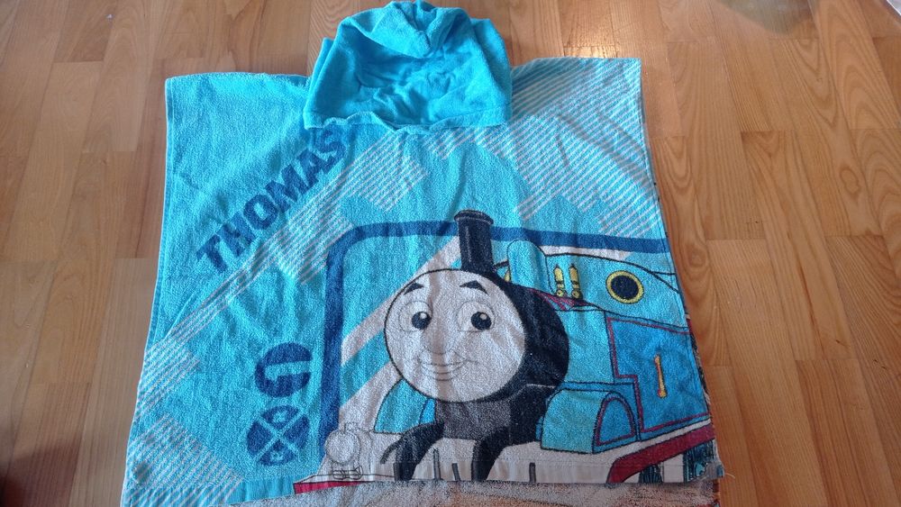 Ręcznik kąpielowy z kapturem Tomek i Przyjaciele