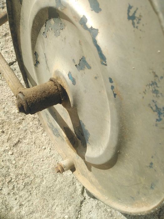 Rolo em inox para nivelar jardim