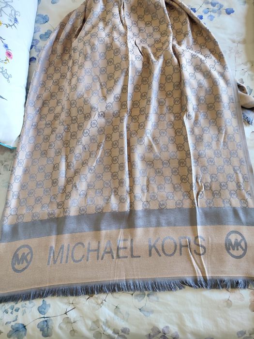 Echarpe/ cachecol Michael Kors