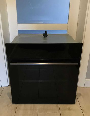 Piekarnik SAMSUNG Dualcook Model: NV70H57B7CB - Nie włącza się