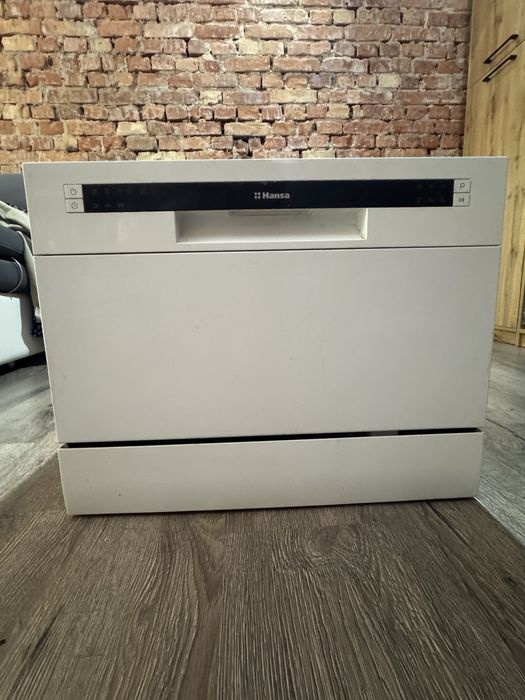 Посудомийна машина настільна Hansa