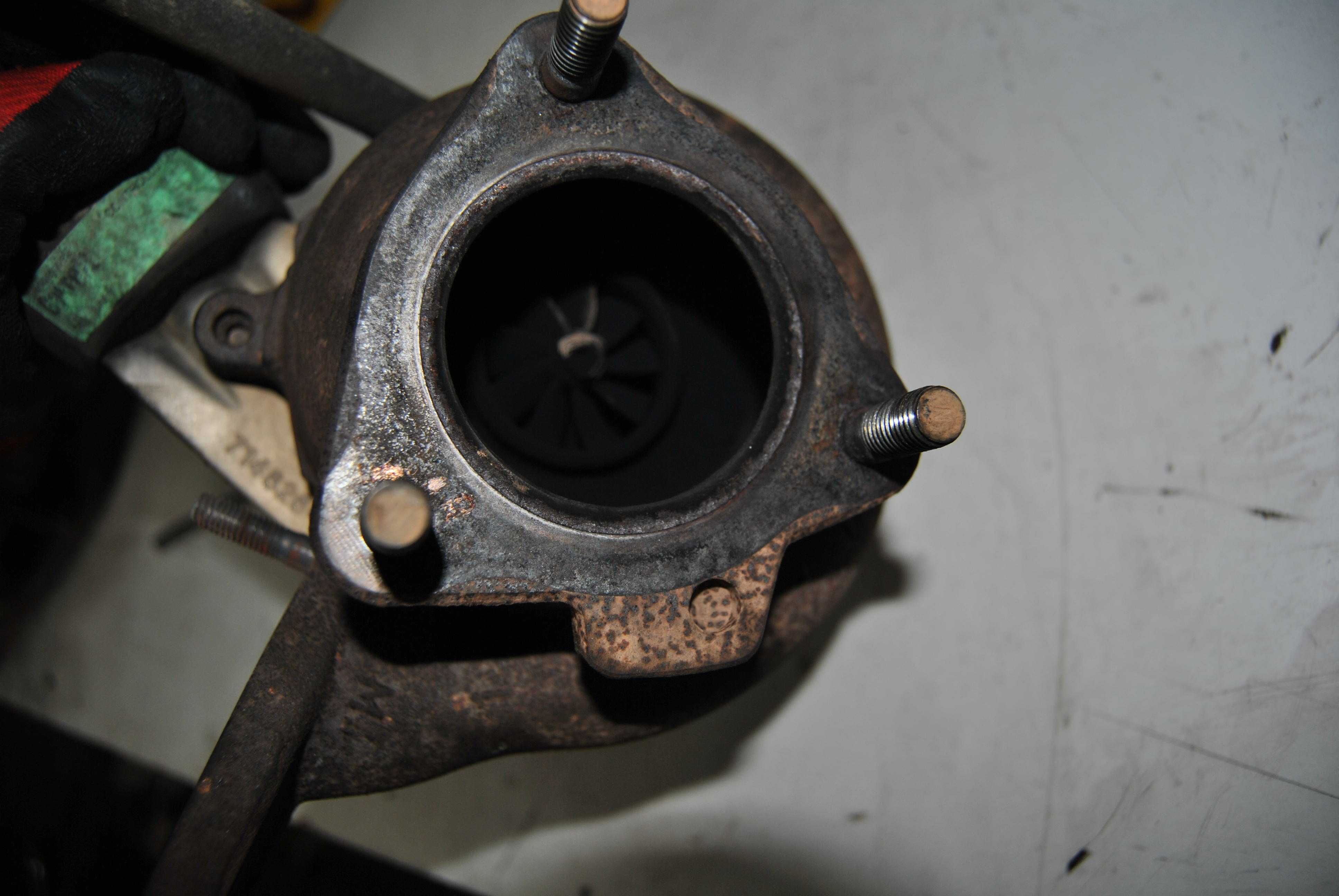 Turbina Volvo XC90 I 2.4D D5