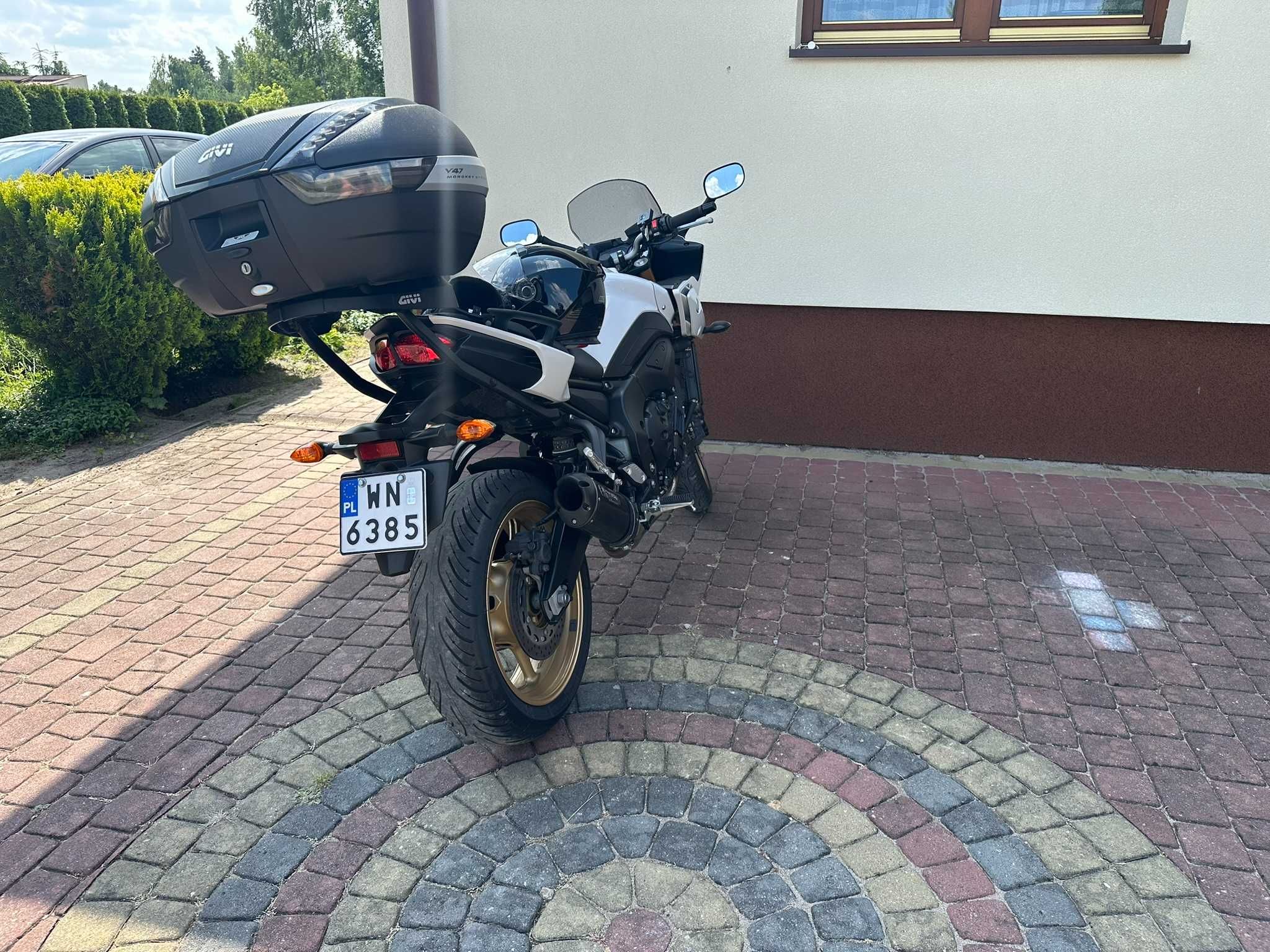 Yamaha FZ8 Fazer 800 | 2010 | 29 800 km | Biały