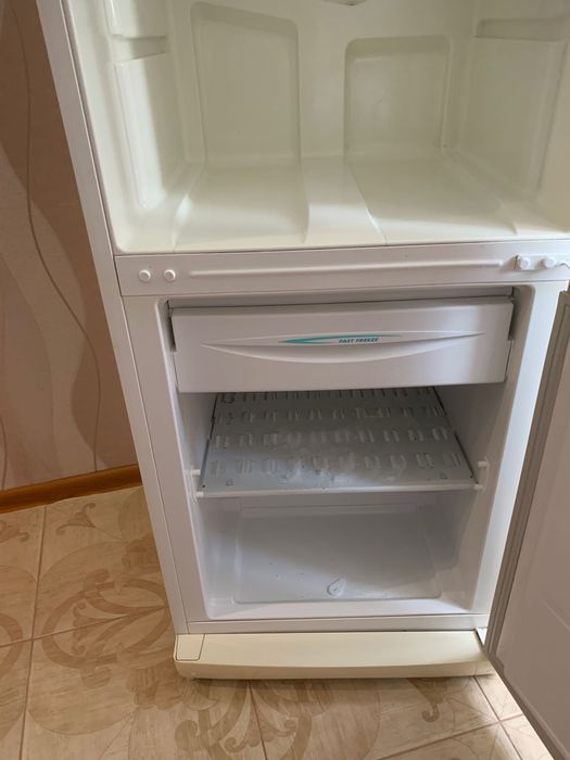 Холодильник Stinol