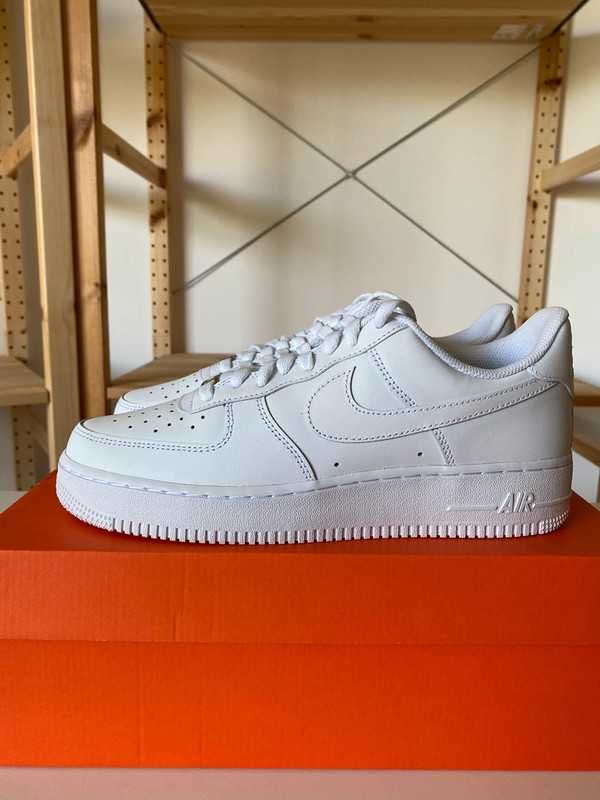 Buty/Nike_AirForce1White "Nowe Trampki" Roz.41