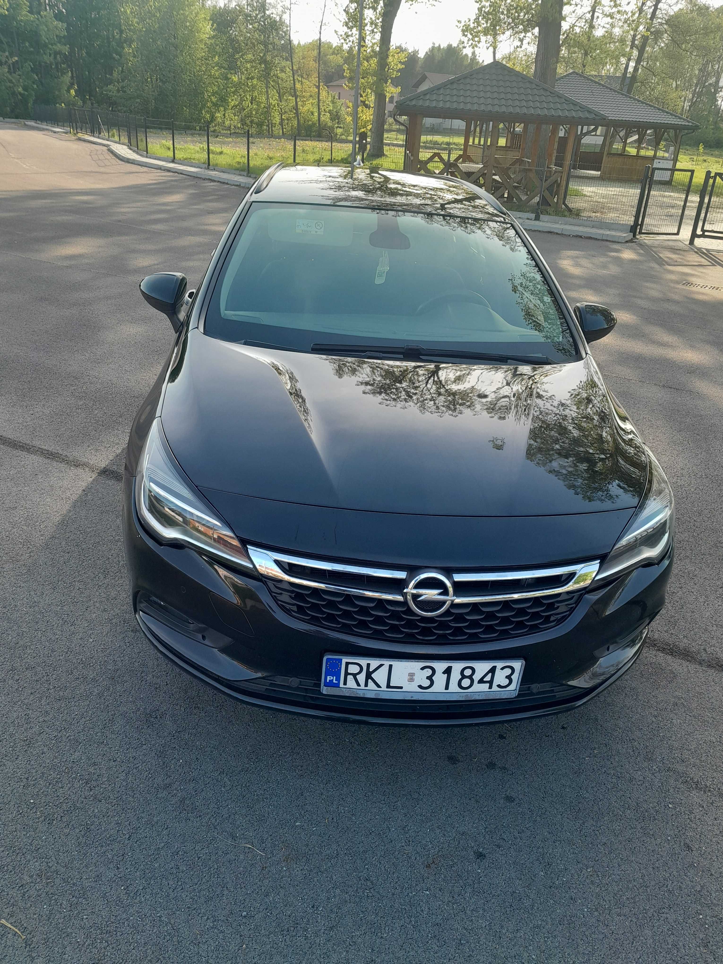 Opel astra 2017r