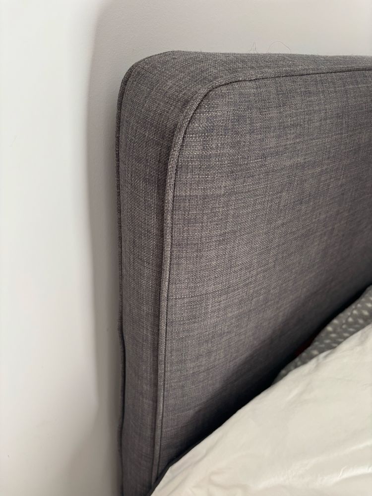 Cama IKEA como nova